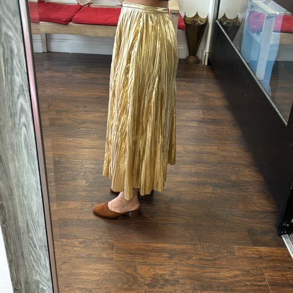 Anthropologie Mauve golden pleaded midi skirt - Picture 2 of 4